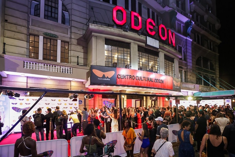Cine Odeon – Rio de Janeiro - Inaugurado em 1926, é um dos cinemas mais tradicionais do Brasil. Fica no centro do Rio de Janeiro e já sediou importantes eventos como o Festival do Rio. Teve períodos de fechamento, mas reabriu como um centro cultural e segue exibindo filmes e eventos especiais.  - Davi Campanha / Divulgação / Festival do Rio Reprodução: Flipar