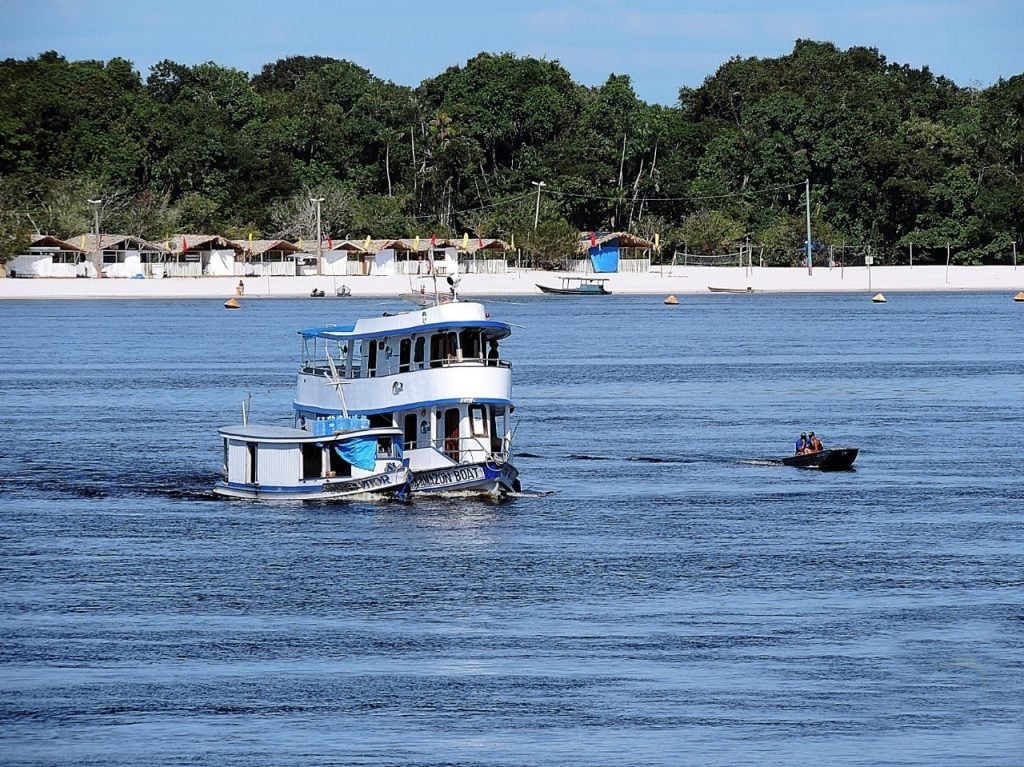 AMAZONAS - Se deve à bravura de indígenas de uma tribo que guerreou contra o explorador espanhol Francisco de Orellana em 1541. Elas foram comparadas às amazonas, mulheres guerreiras da lenda grega.  Reprodução: Flipar