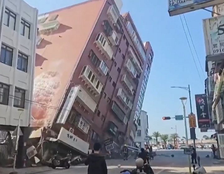 Este é o terremoto mais intenso em Taiwan nos últimos 25 anos, derrubando pelo menos 26 edifícios, a maioria em Hualien. O tremor também foi sentido em cidades da costa da China, como Xangai.. Foto: Reprodução: Flipar