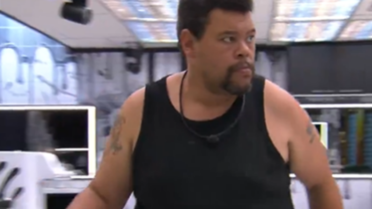 Babu Santana atende ao Big Fone. Foto: Reprodução/TV Globo