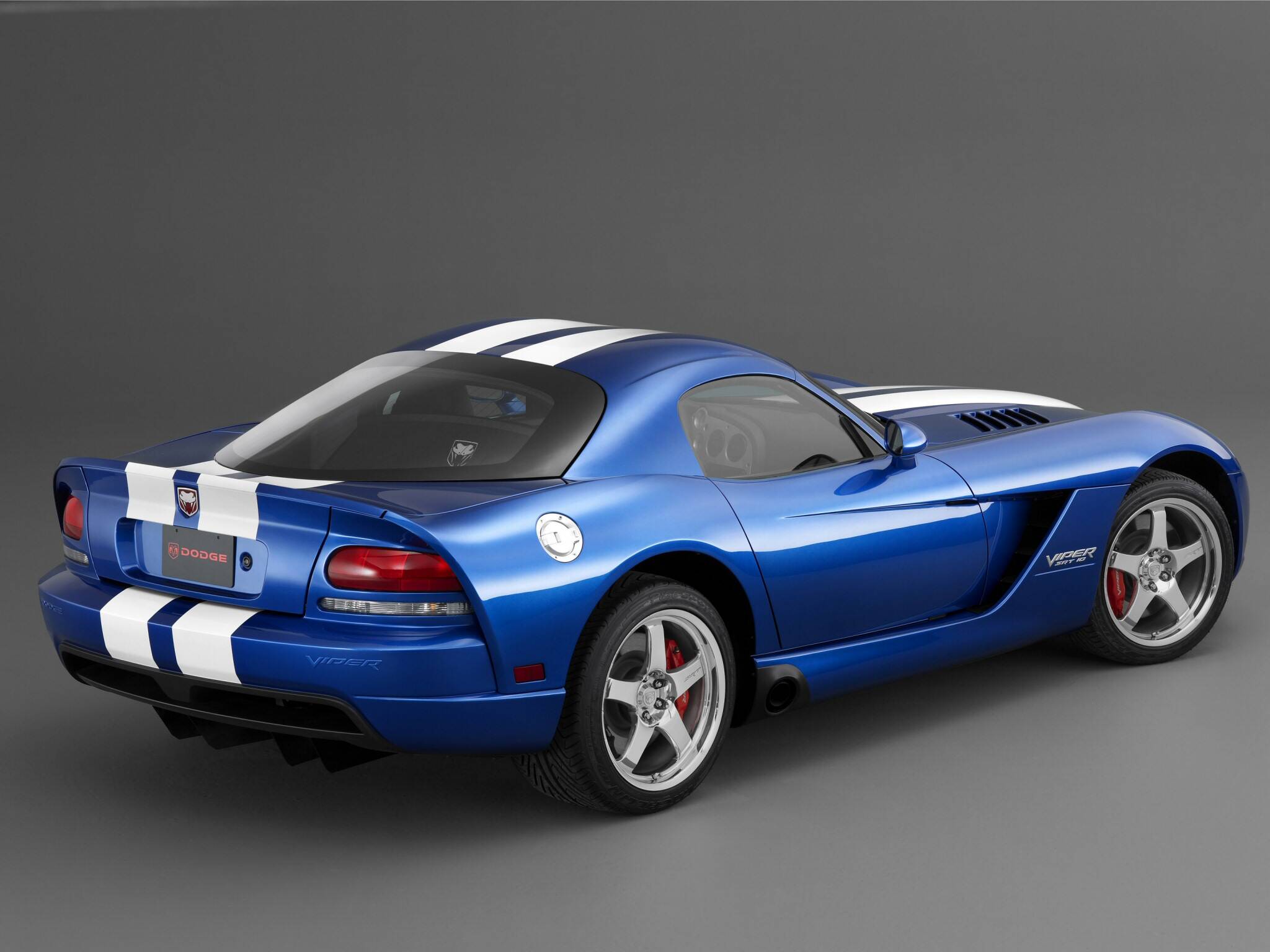 Dodge Viper SRT-10 2006. Foto: Divulgação