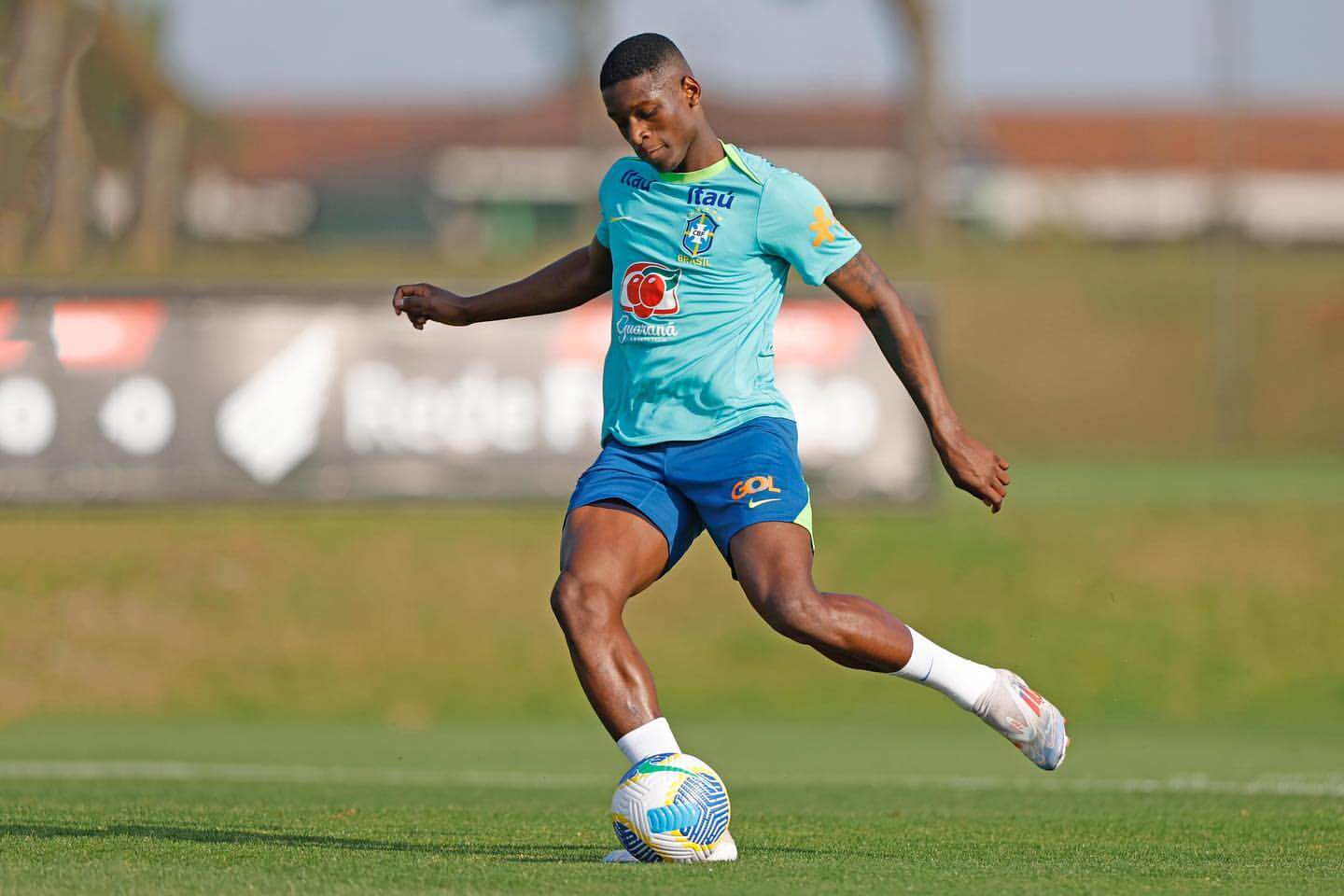 Treino seleção brasileira Rafael Ribeiro / CBF