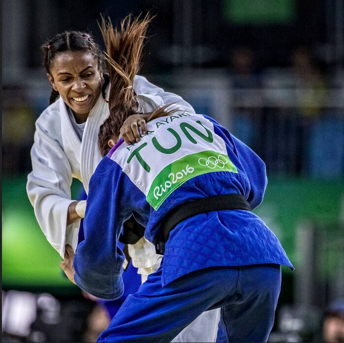 Erika Miranda venceu Hela Ayari, na Turquia, na primeira luta na categoria até 52 kg nas Olimpíadas. Foto: Marcio Rodrigues/MPIX/CBJ