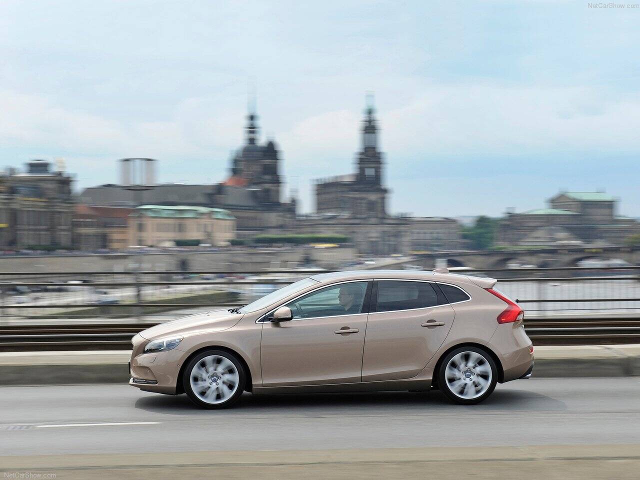 Volvo V40 T3. Foto: Divulgação