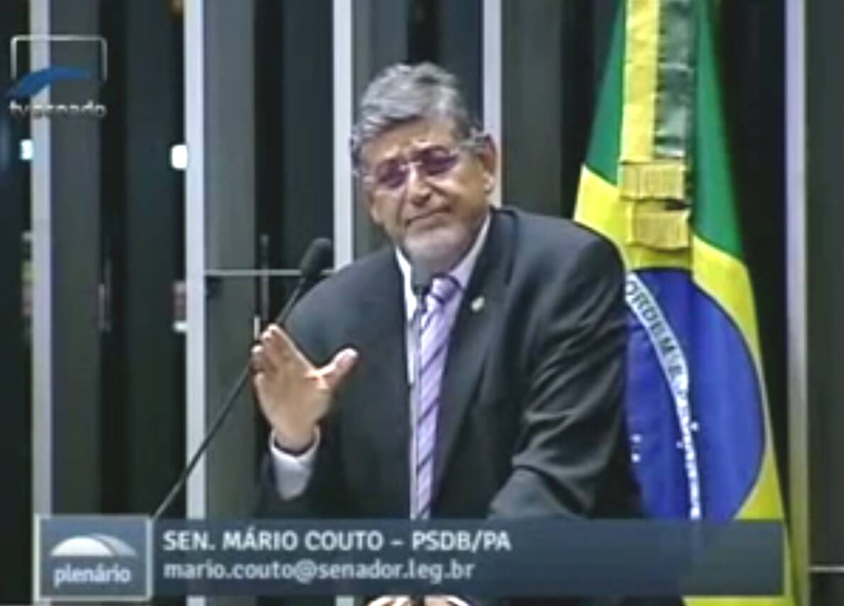 Conhecido por seus discursos inflamados com direito a tapas na mesa, o senador Mário Couto foi um dos primeiros a pedir o impeachment de Dilma Rousseff Reprodução/Youtube