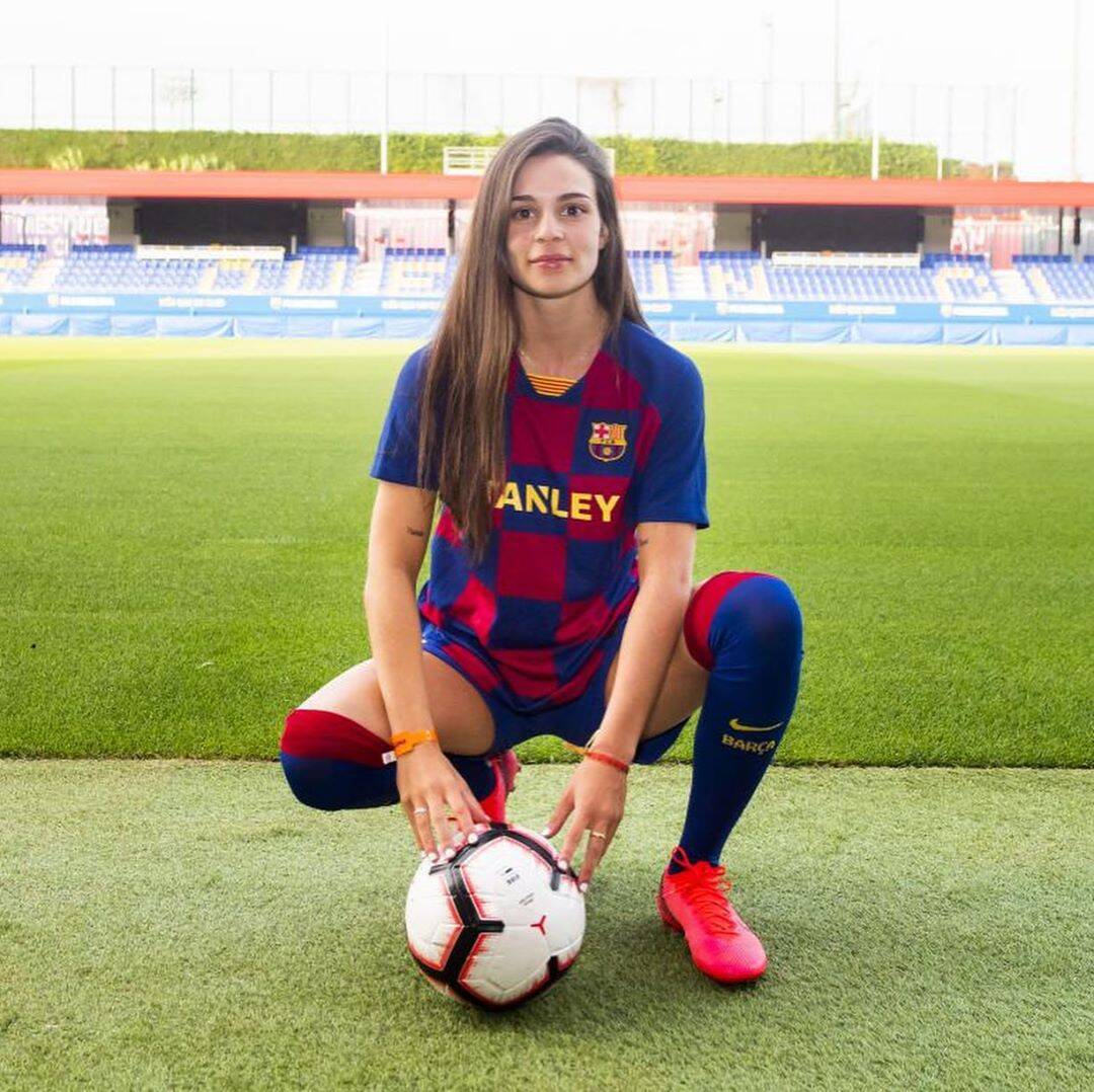 Brasileira no Barcelona. Foto: Divulgação