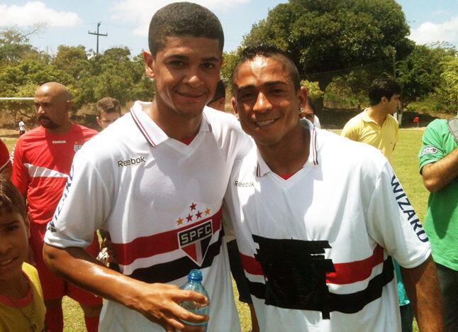 orge Henrique (2012) - Poucos dias após a conquista do Mundial de Clubes, o então atacante do Corinthians disputou um jogo beneficente com a camisa do São Paulo. Foto: Reprodução