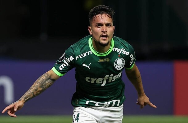 Artur - Uma das únicas contratações do Palmeiras para a temporada, o veloz e habilidoso atacante teve um início muito bom, mas caiu de produção, viveu seca de gols e perdeu espaço na equipe. - Foto: Cesar Greco/Palmeiras