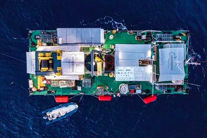Os anéis foram detectados pela primeira vez em 2011, durante um mapeamento da costa da Córsega, mas sua origem só foi esclarecida em 2021, após expedições de mergulho em águas profundas. Reprodução: Flipar
