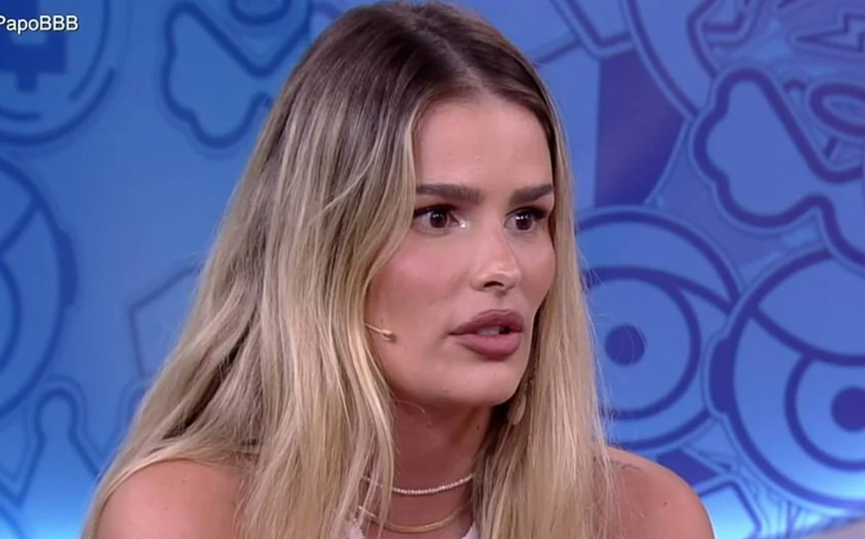 O ‘Tá Com Nada’ parecia ser um mero enfeite para a produção do BBB 24. Após a eliminação, Yasmin Brunet entregou que foi impedida de forçar a casa ir para a xepa extrema. Por mais que quisesse completar a vingança, a modelo foi pressionada nos bastidores do reality. Reprodução/Globo