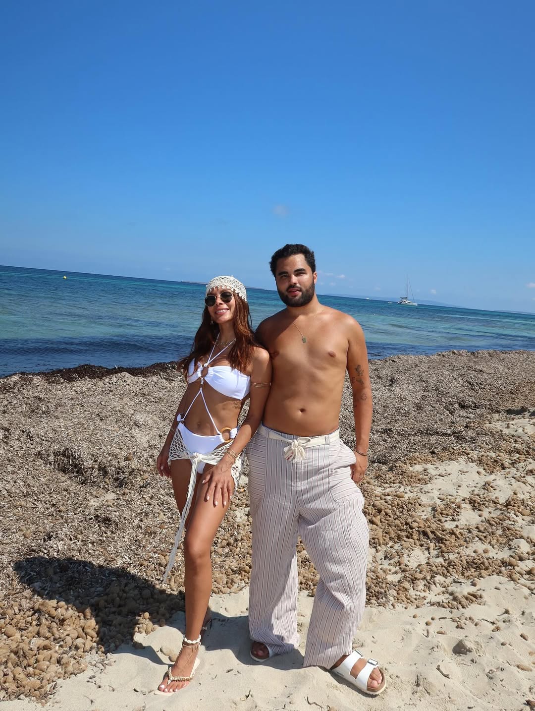Anitta posa com o namorado e amigos em viagem na Europa. Foto: Instagram/Anitta