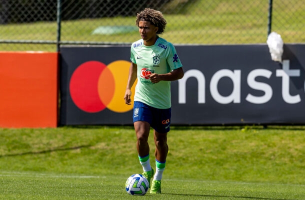 Pedro Lima - Lateral-direito de 17 anos do Sport - Foto: Joilson Marconne/CBF