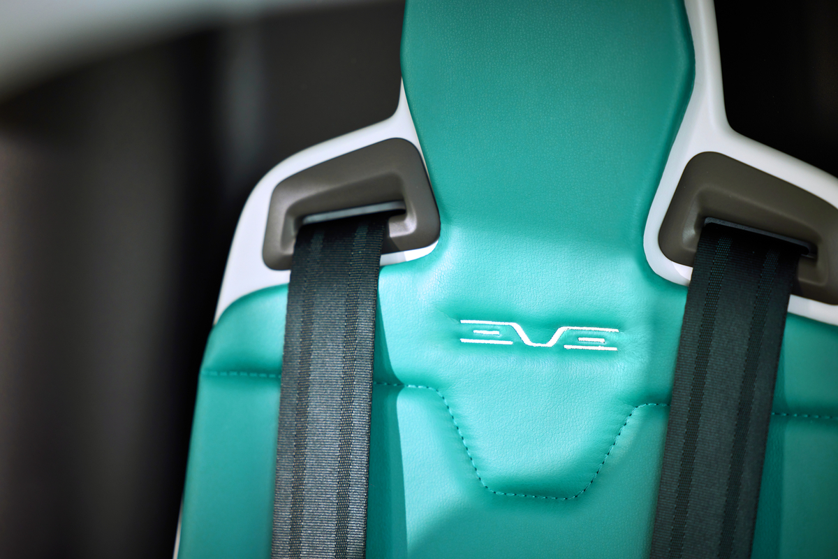 Detalhes do mockup do carro voador da Embraer. Foto: Eve Air/Embraer/Divulgação