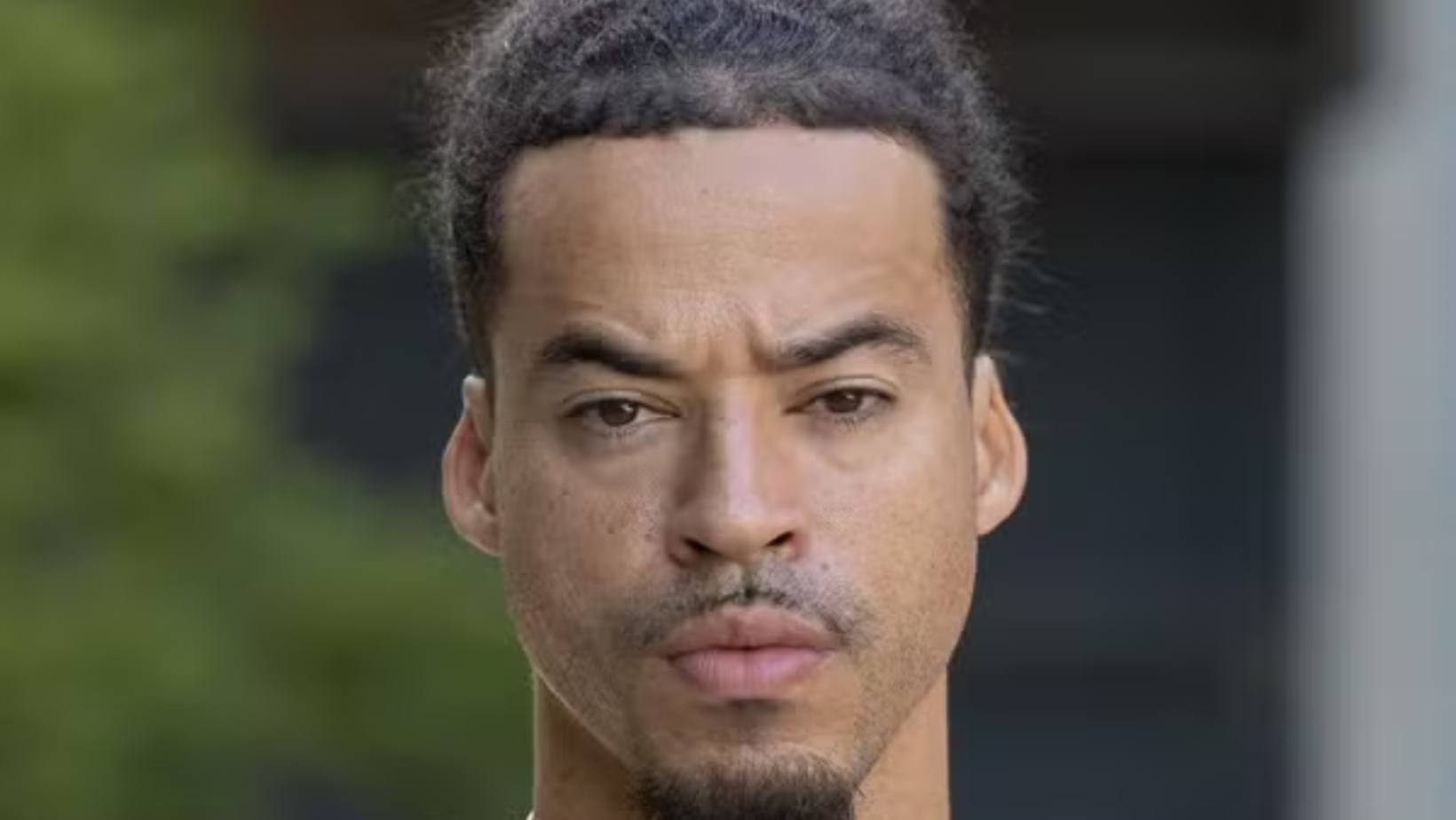 L7nnon como Ryan em 'Dona de Mim'. Foto: Foto: Globo