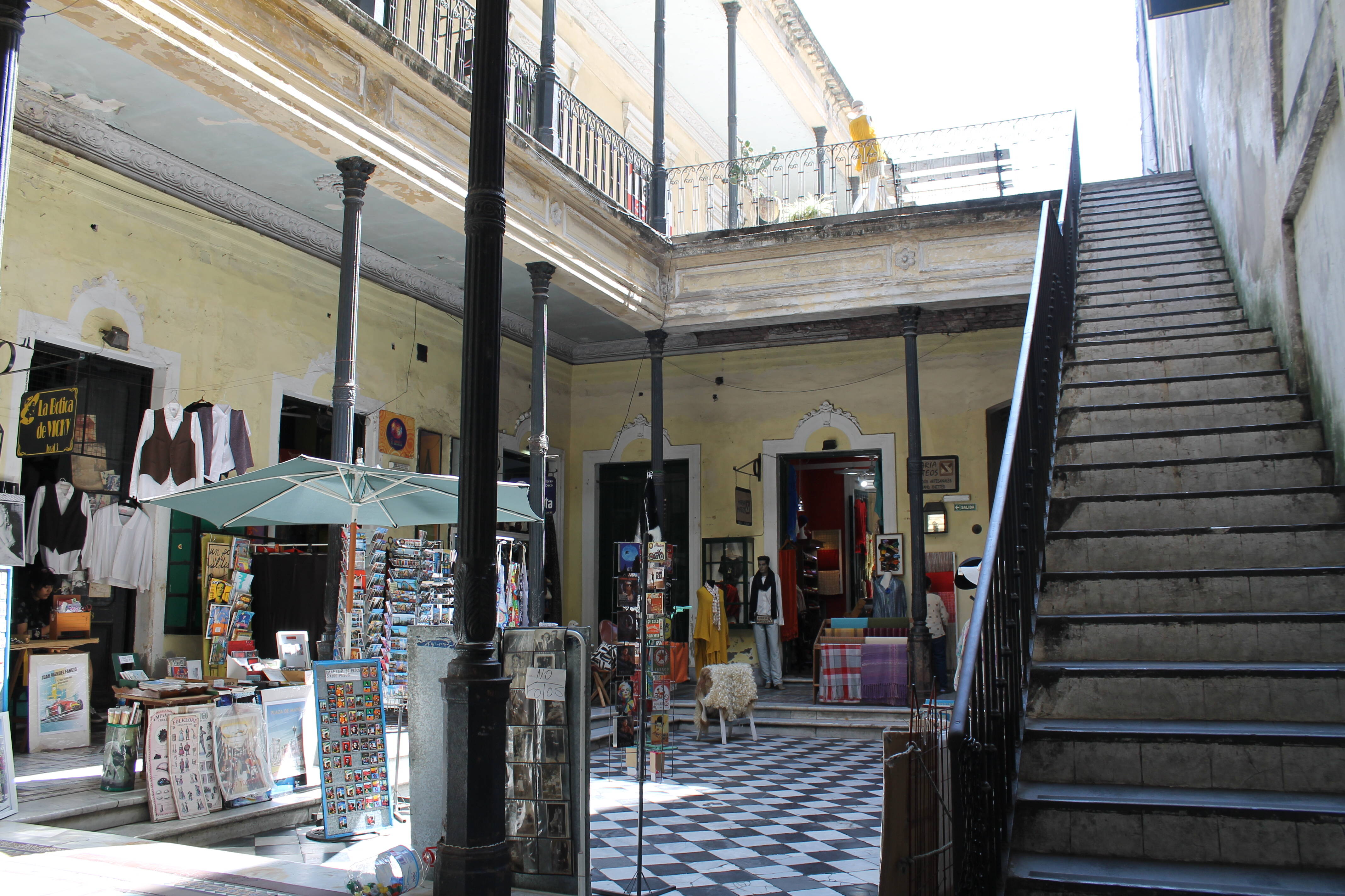 San Telmo tem brechós que vão encantar os turistas. Foto: Flavia Matos/ IG