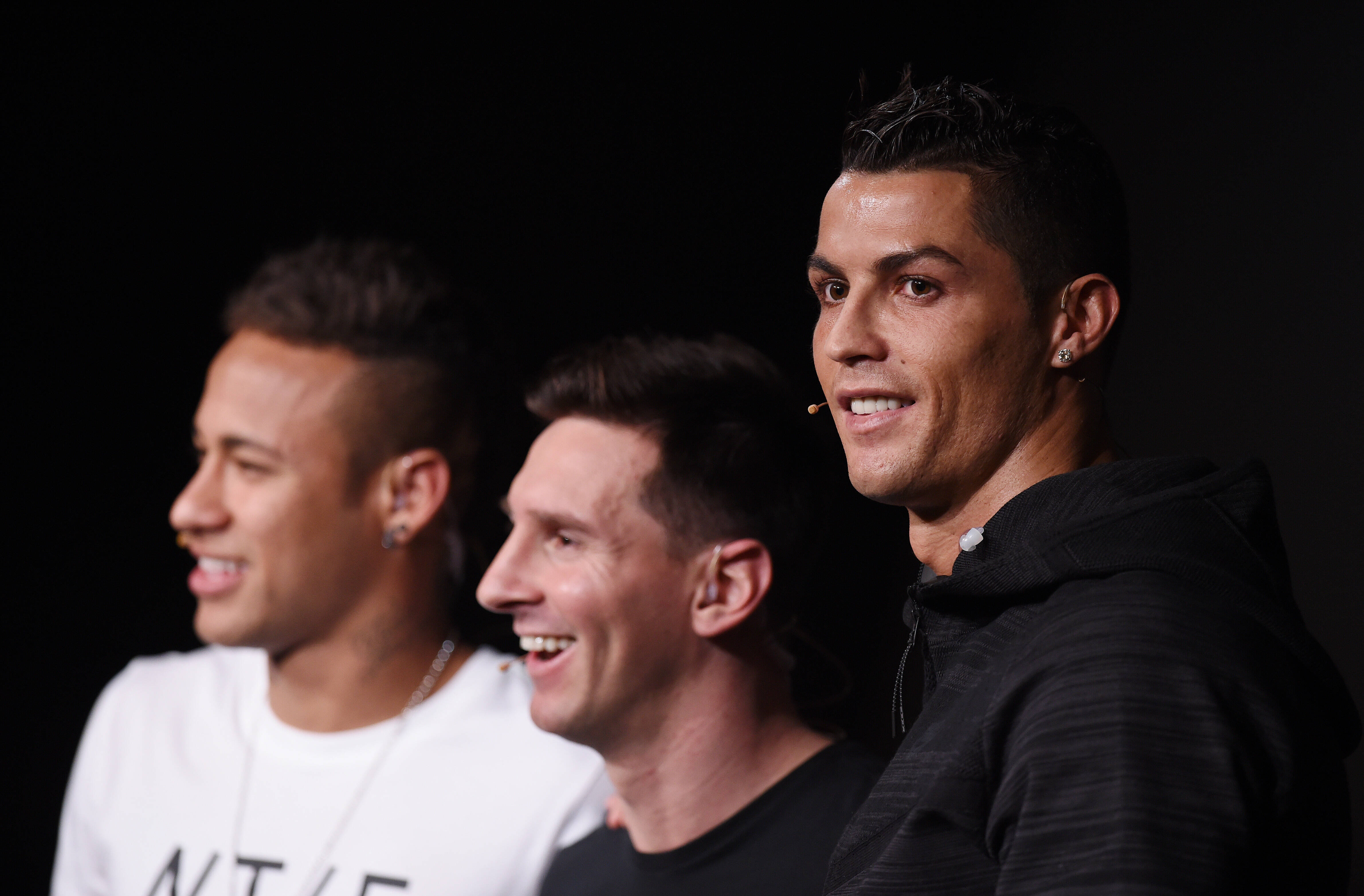 Neymar, Messi e Cristiano Ronaldo antes da entrega do Bola de Ouro 2015. Foto: Matthias Hangst/Getty Images