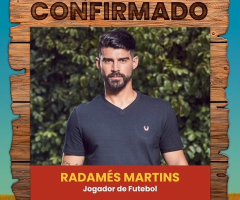 O volante é ex-noivo da atriz Viviane Araújo, sendo a vencedora da quinta edição do reality show, em 2012.