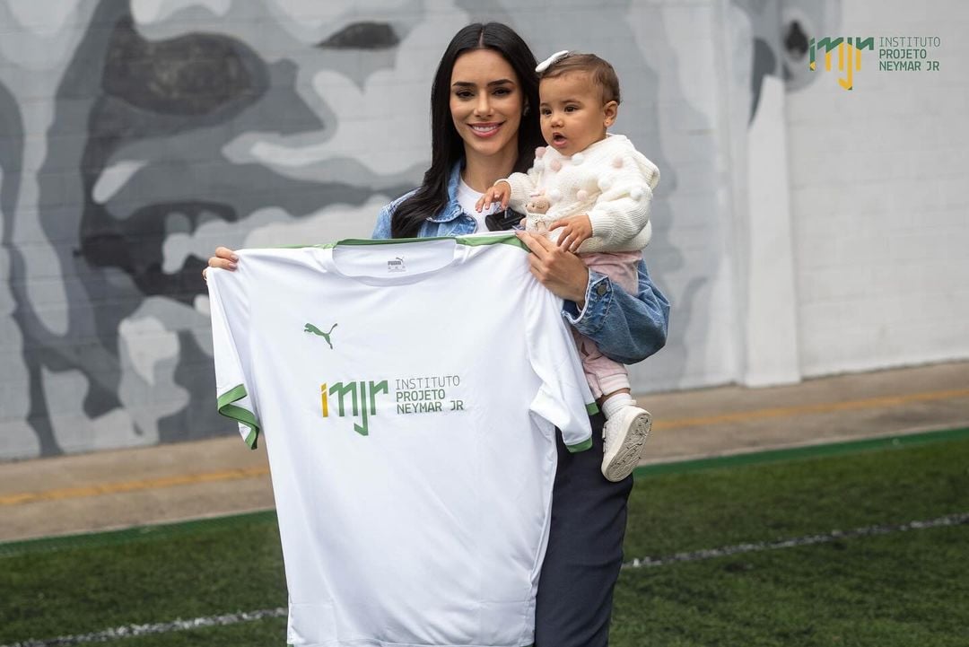 Bruna Biancardi levou Mavie para conhecer o Instituto Neymar Jr Reprodução/Instagram