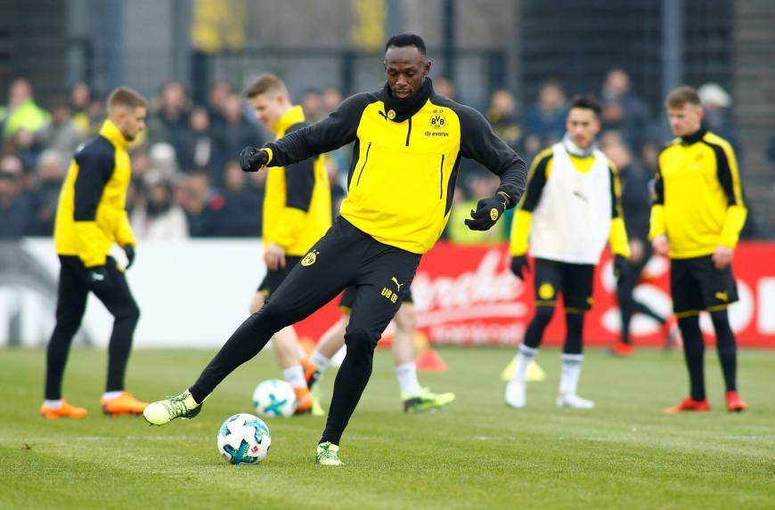 Usain Bolt durante sessão de treinos no Borussia Dortmund. Foto: bvb.de/Divulgação