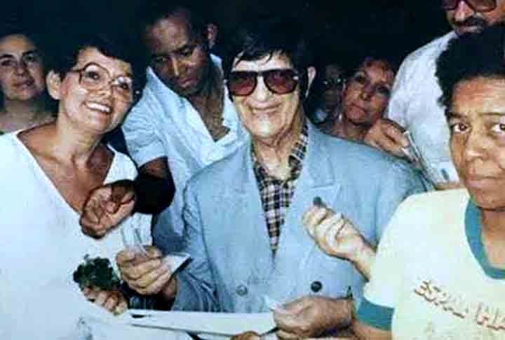 A obra de Chico Xavier abarca temáticas diversas, desde religião e filosofia até literatura e ciência. 

 Reprodução: Flipar