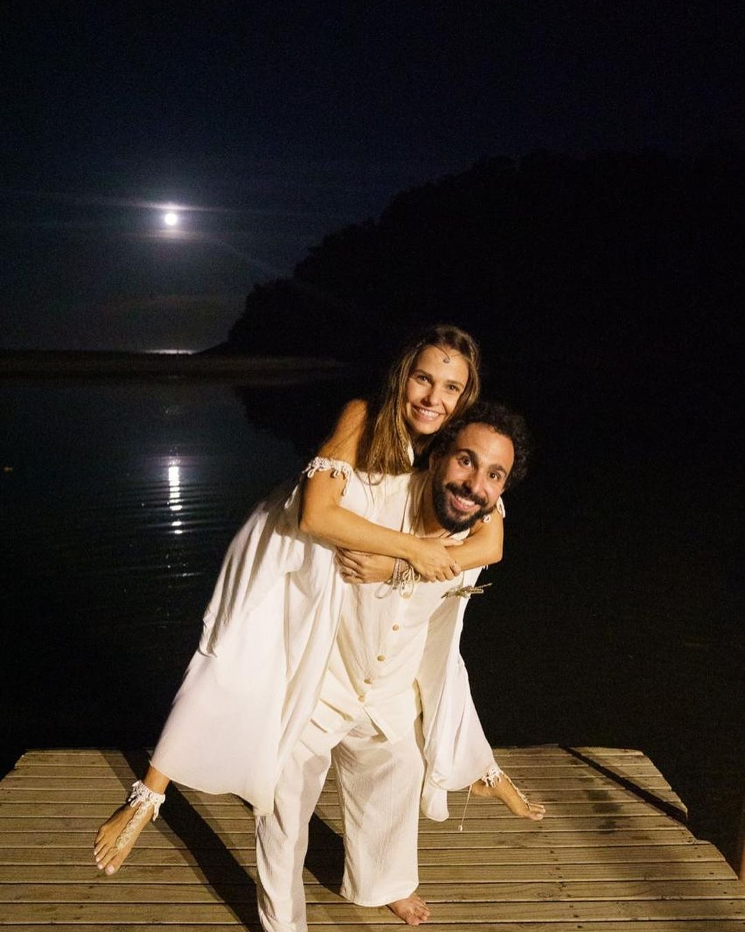 Murilo Couto se casa com Martina Moller em Ubatuba Reprodução/Instagram