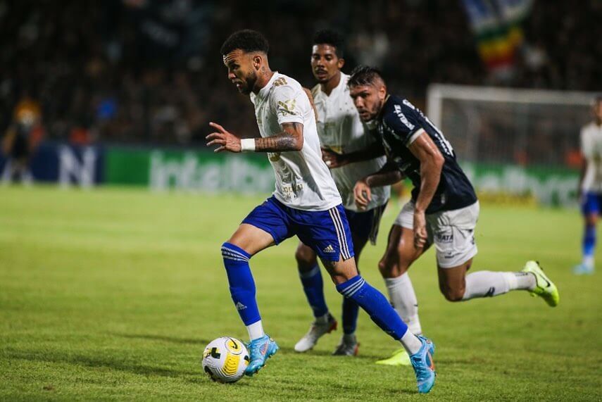 Ex-Cruzeiro, Jajá é emprestado para lanterna do campeonato russo