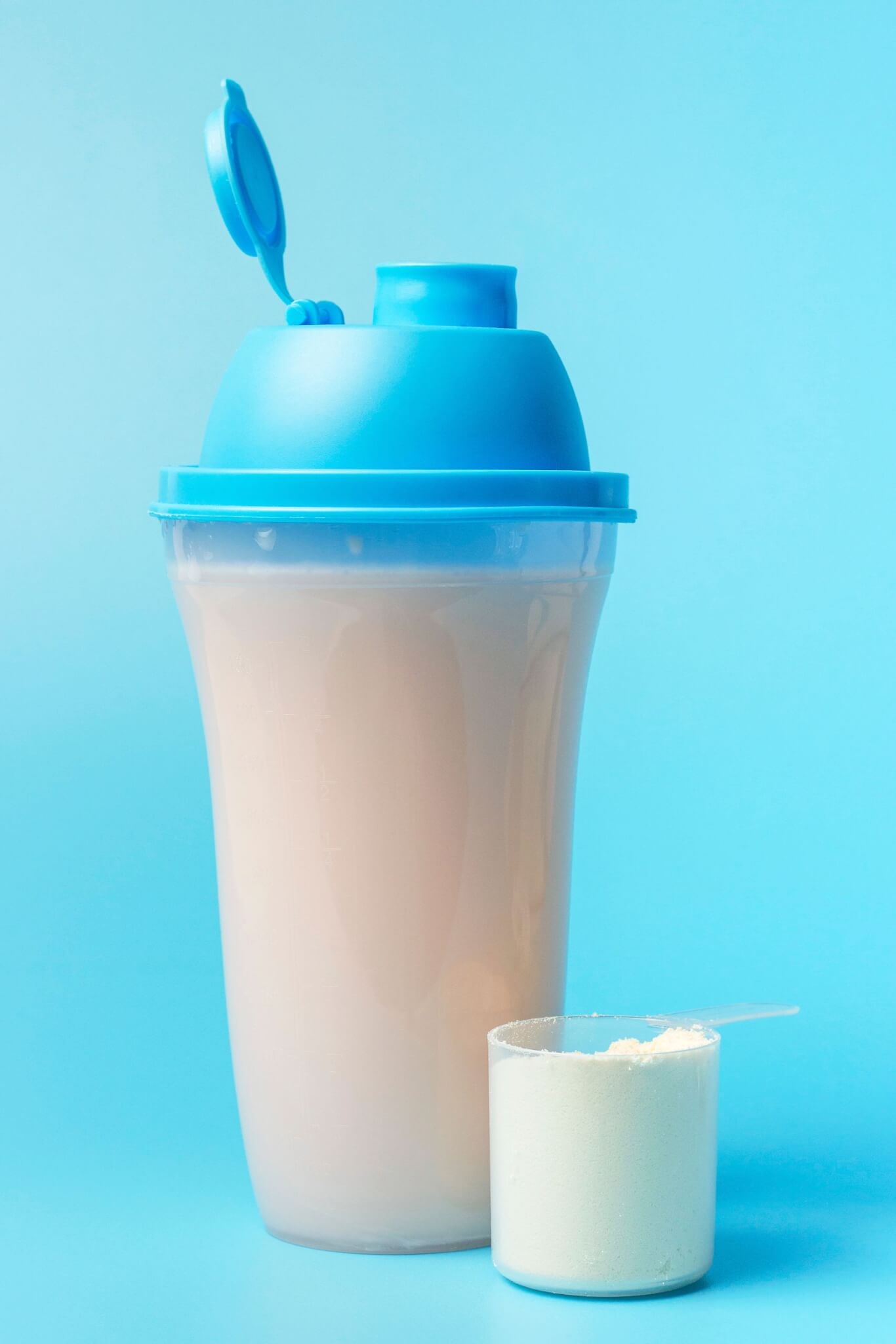 1. Whey protein Rápida absorção e alta concentração de aminoácidos tornam o whey protein uma escolha eficaz para a recuperação muscular pós-treino. Reprodução: EdiCase