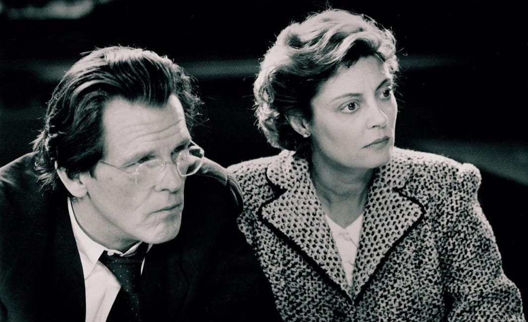 Pelo filme “O Óleo de Lorenzo” também foi indicada ao Oscar. No longa, interpreta Michaela Odone, uma mãe dedicada que, junto com o marido Augusto, luta desesperadamente contra a doença progressiva e incurável de seu filho Lorenzo, a adrenoleucodistrofia.
 Reprodução: Flipar