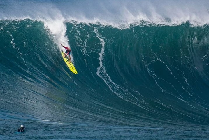 Slater também é o atleta de surf mais jovem e mais velho a ser campeão mundial: conquistou seu primeiro título aos 20 anos (1992) e o último aos 39 (2011).  Reprodução: Flipar