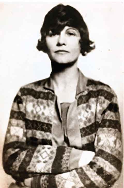 Apesar da vida amorosa agitada, a estilista não se casou e nem teve filhos.
 Reprodução: Flipar