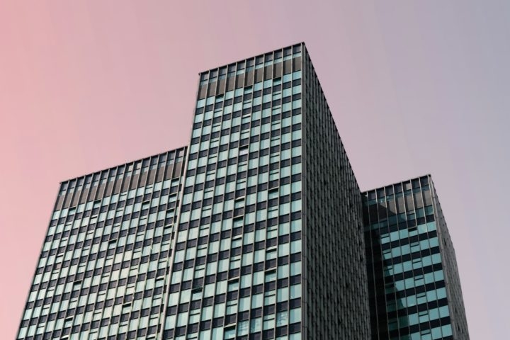 Apesar de a revitalização dessas construções ser uma possibilidade, os gastos necessários são exorbitantes, e muitas vezes as administrações públicas não veem justificativa para fazer esse investimento. Reprodução: Flipar
