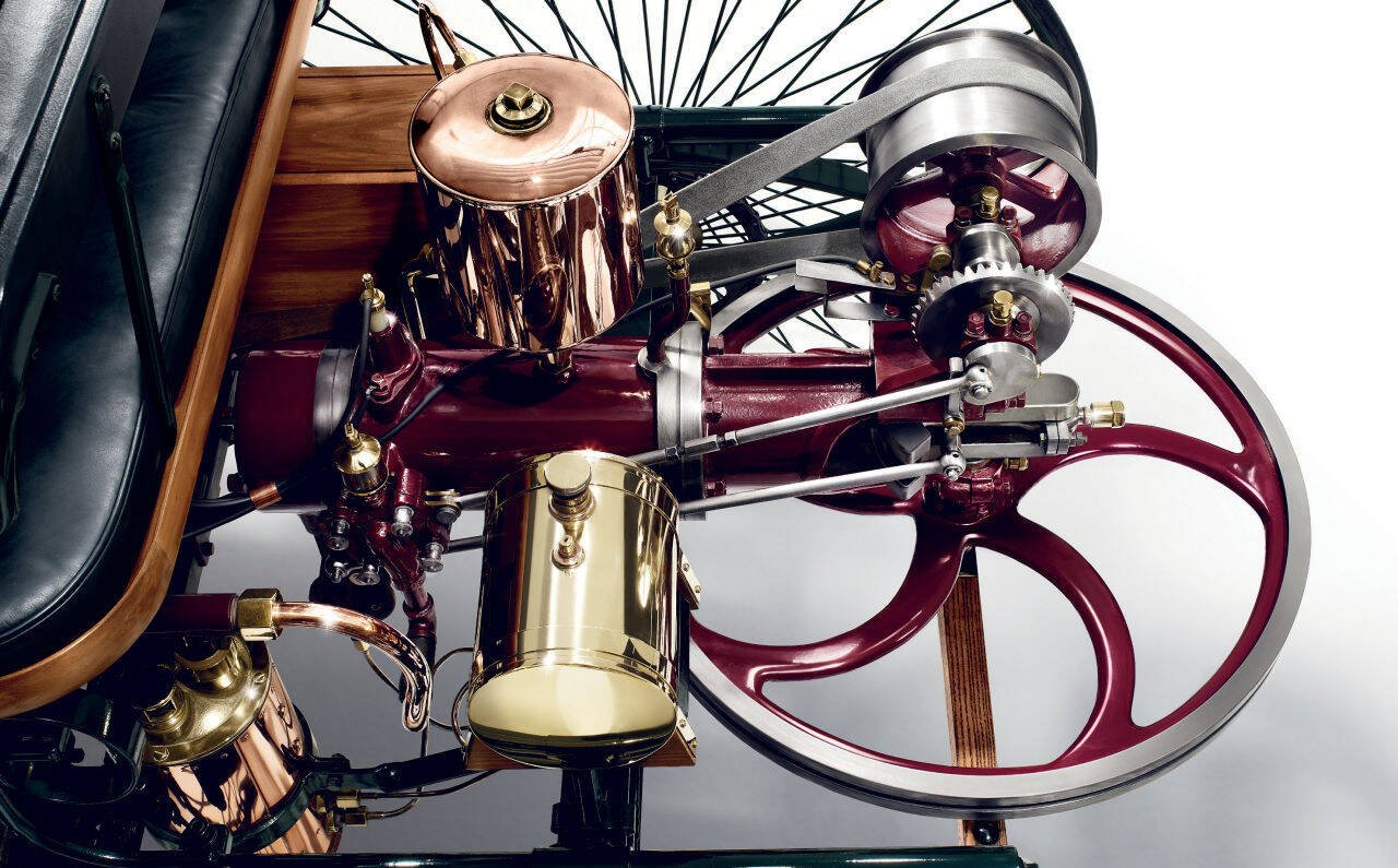 O primeiro carro do mundo: Mercedes-Benz Patent-Motorwagen de 1885. Foto: Divulgação