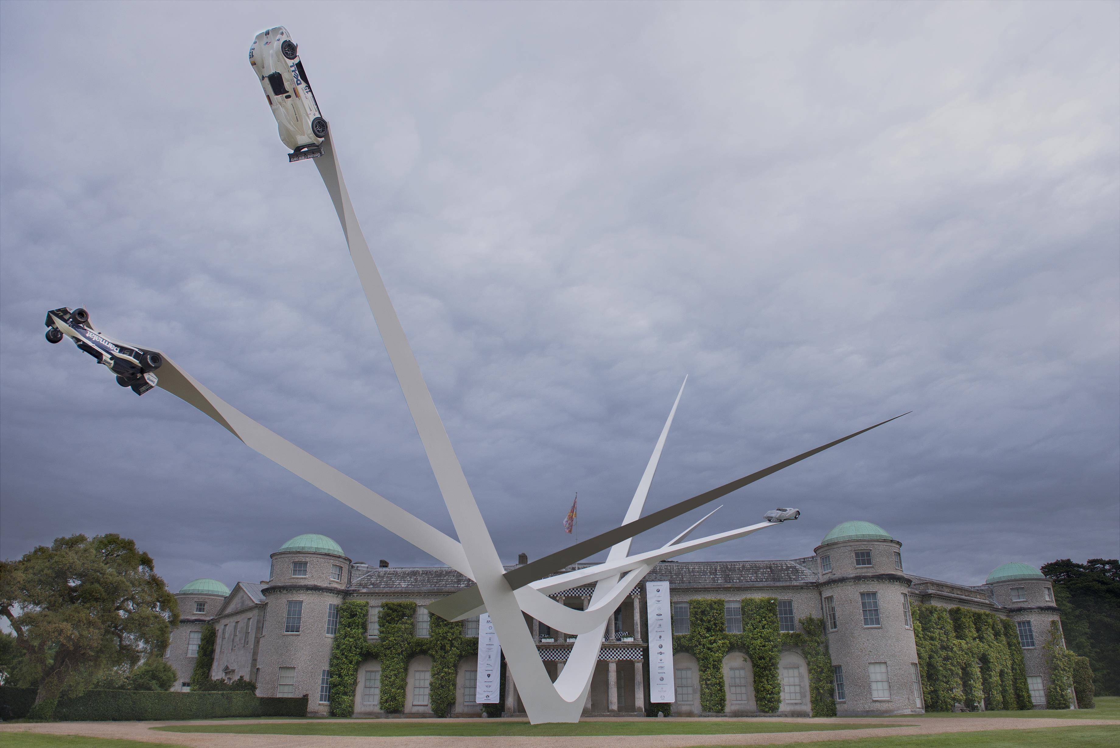 Festival de Goodwood de 2016 homenageia os 100 anos da BMW. Foto: Newspress/Divulgação
