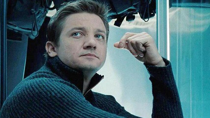 Em entrevista a outro podcast, o Hapy Sad, Jeremy Renner explicou porque deixou a franquia de “Missão Impossível”, liderada por Tom Cruise. Ele esteve em dois filmes da saga: “Missão Impossível - Protocolo Fantasma” (2011) e “Missão Impossível - Nação Secreta” (2015). 
 Reprodução: Flipar