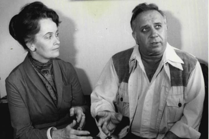 Na época, uma investigação feita pelos demonologistas Ed e Lorraine Warren considerou que a boneca era possuída por um espírito maligno. Reprodução: Flipar
