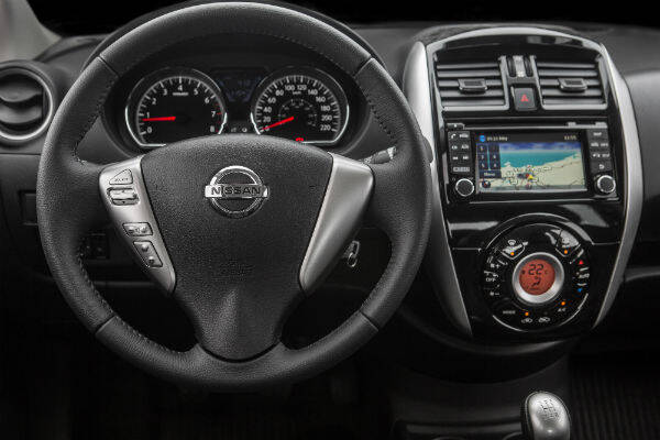 Nissan Versa Unique. Foto: Divulgação