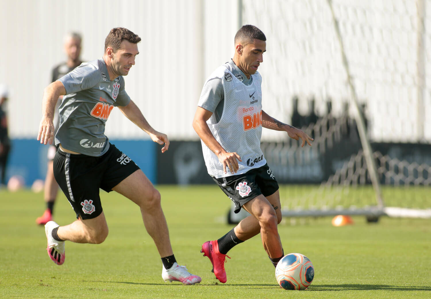 Corinthians treina forte. Foto: Rodrigo Coca/Agência Corinthians