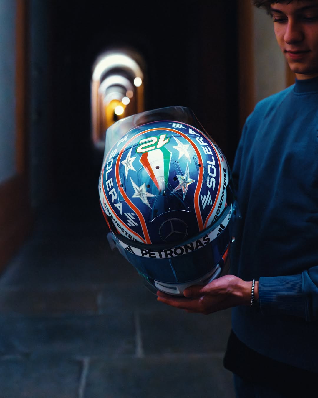 Capacete de Kimi Antonelli. Foto: Reprodução/Instagram