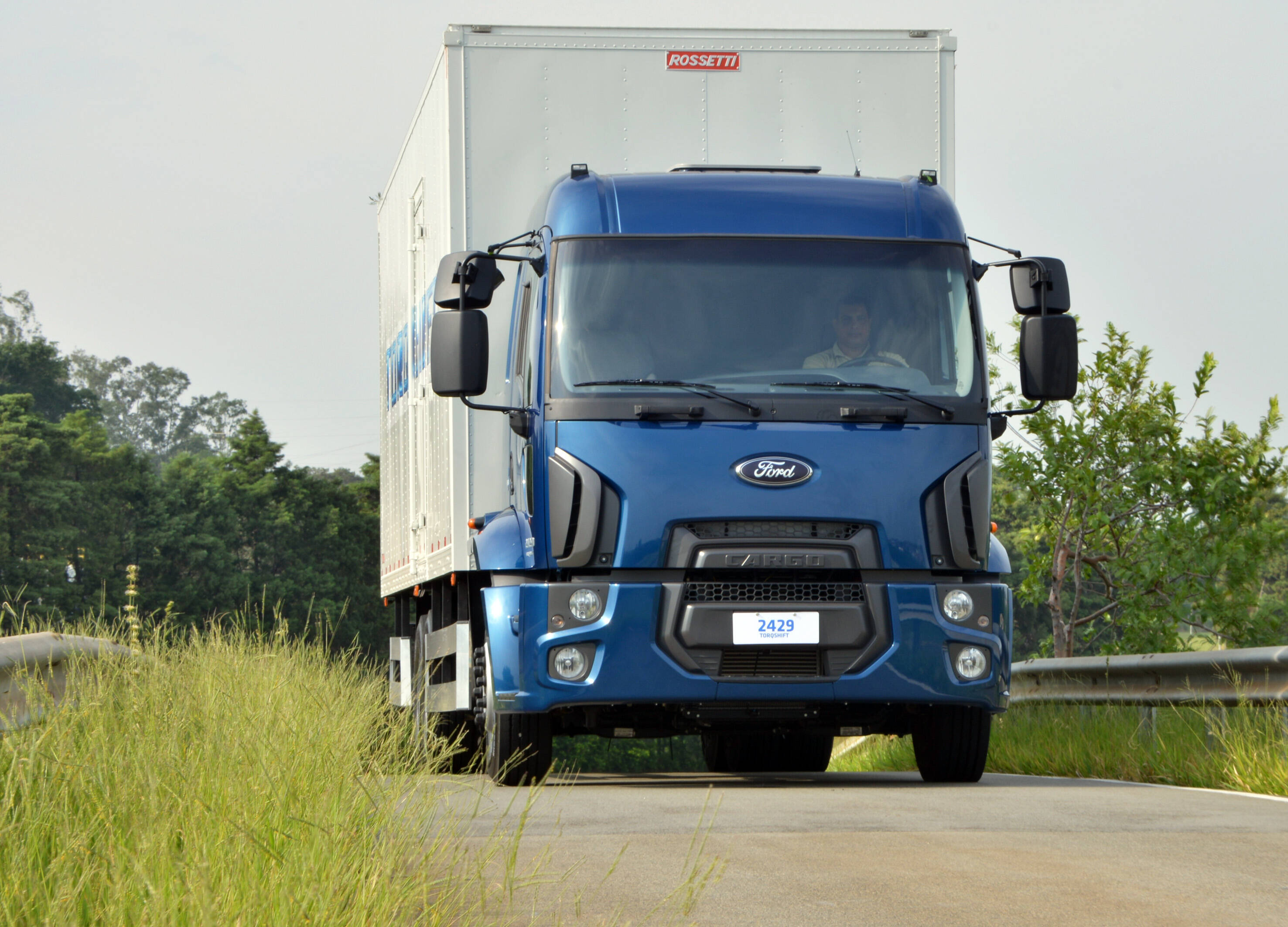 Ford Cargo TorqShift. Foto: Divulgação