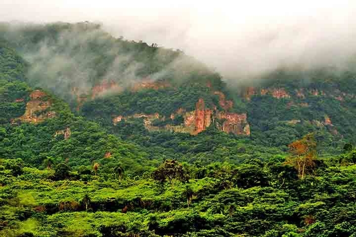 O Parque Geológico do Araripe localizado no Ceará, foi o primeiro das Américas reconhecido pela UNESCO e estende pela área de seis municípios  cearenses:  Barbalha, Crato, Juazeiro do Norte, Missão Velha, Nova Olinda e Santana do Cariri. Reprodução: Flipar