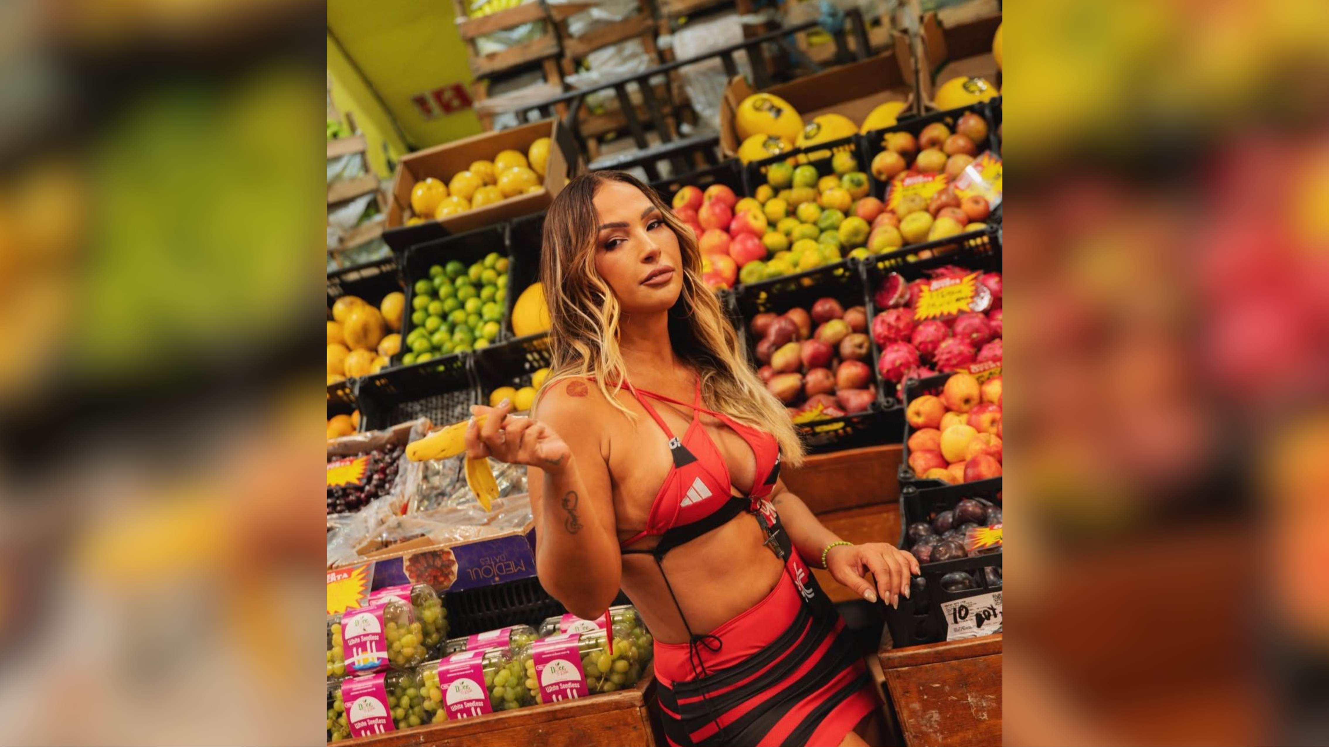 Valesca Popozuda declara sua torcida pelo Flamengo. Foto: Instagram/@valescapopozuda