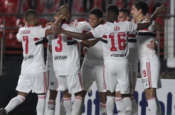 3ª rodada do Campeonato Paulista de 2021: São Paulo 4 x 0 Santos, no Morumbi - Gols: Gabriel Sara, Luan Peres (contra), Pablo e Tchê Tchê (SP). - Foto: Rubens Chiri/saopaulofc.net  Reprodução: Jogada10