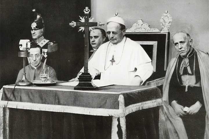 Pio XI - Natural da comuna italiana de Desio, na Lombardia, Ambrogrio Damiano Achille Ratti foi papa por 17 anos e 4 dias - de 6 de fevereiro de 1922 até sua morte, em 10 de fevereiro de 1939. 
 Reprodução: Flipar