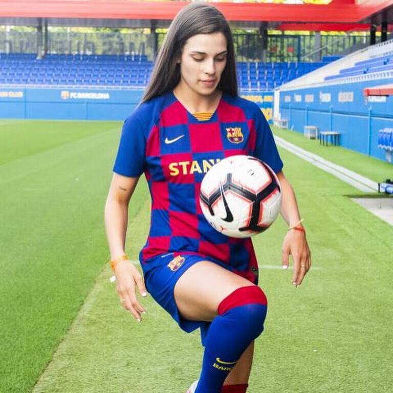 Brasileira no Barcelona. Foto: Divulgação