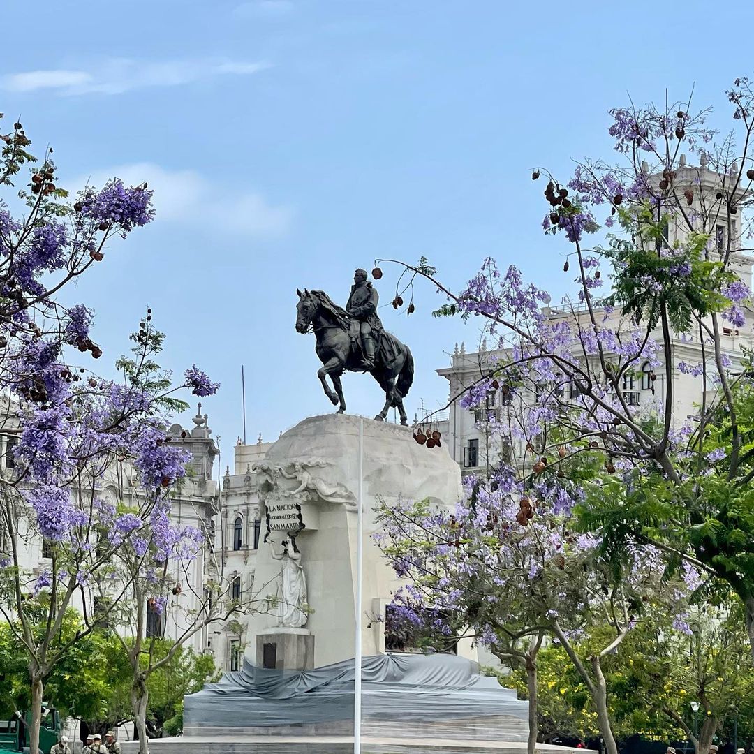 O monumento dedicado ao general José de San Martín na praça homônima na capital do Peru, Lima.. Foto: Reprodução/Instragram @luisdongo.paisajista 06.01.2023