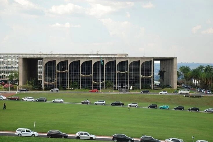 A Autoridade Nacional de Proteção de Dados, vinculada ao Ministério da Justiça, em Brasília, proibiu que o projeto World ofereça pagamento em troca de registro da íris das pessoas.  A entidade considera que a compensação financeira é um incentivo para que o usuário ceda um registro de algo pessoal e único que o identifica de forma irrefutável.  Reprodução: Flipar