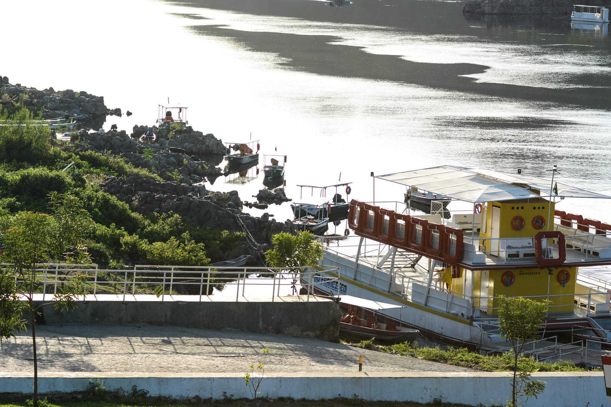 Barco catamarã no Rio Boa Vista, em Piranhas (AL. Foto: Divulgação Ministério do Turismo