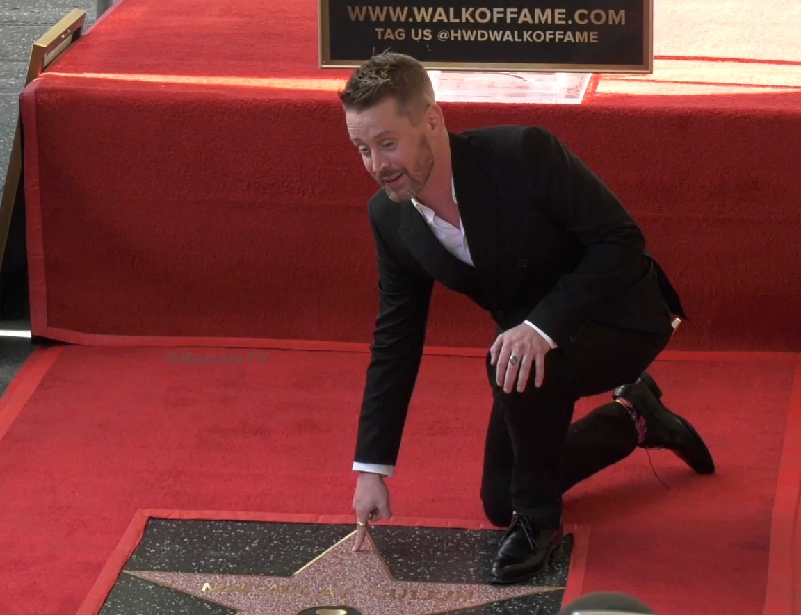 Em 2023, recebeu uma estrela na Calçada da Fama em Hollywood, em cerimônia acompanhada pela esposa e pelos filhos.
 Reprodução: Flipar