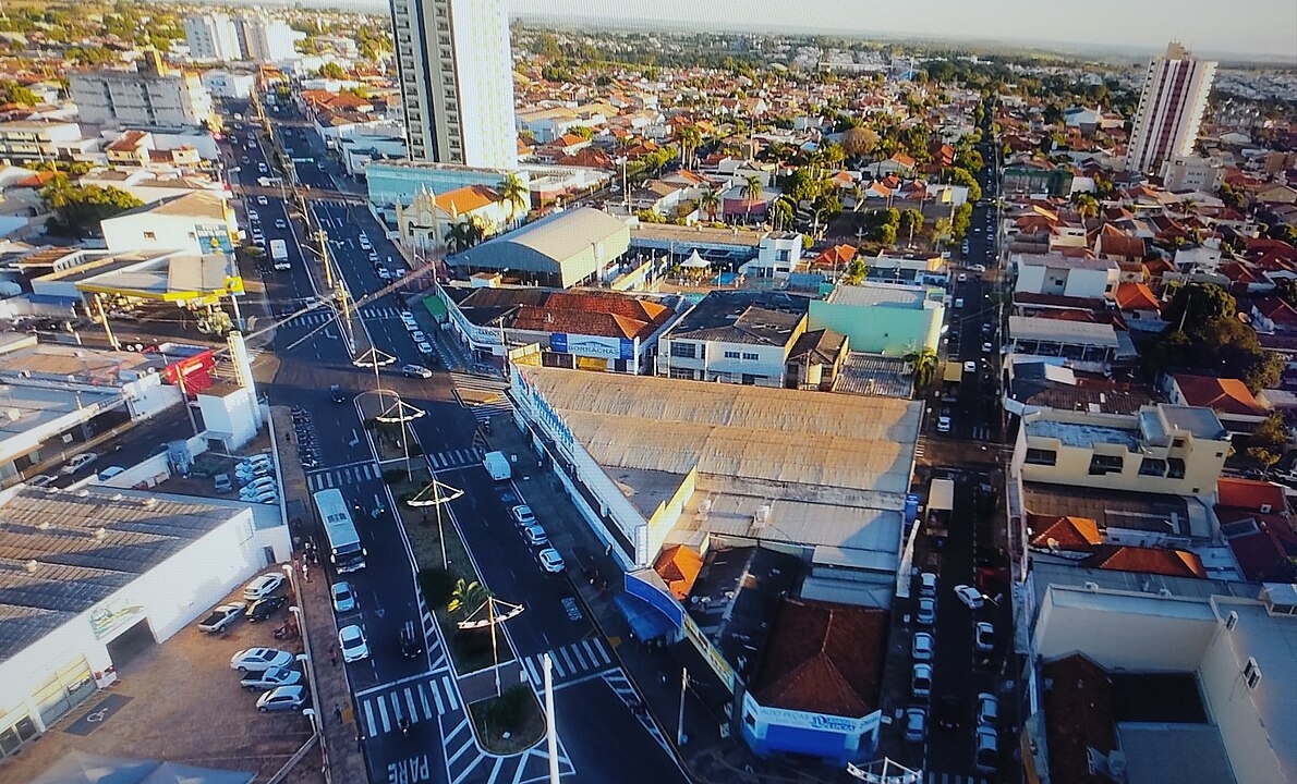 Fernandópolis, em São Paulo, é considerada uma cidade excelente para idosos, frequentemente classificada entre as melhores do Brasil para envelhecer.  Reprodução: Flipar