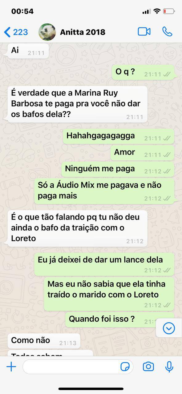 Conversa entre Anitta e Léo Dias. Foto: Reprodução/Twitter